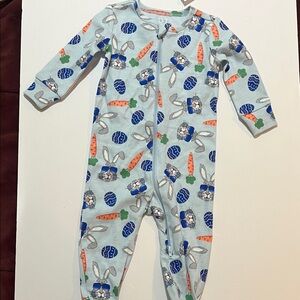 Place Light Blue Bunny & Carrot Zipper Footie